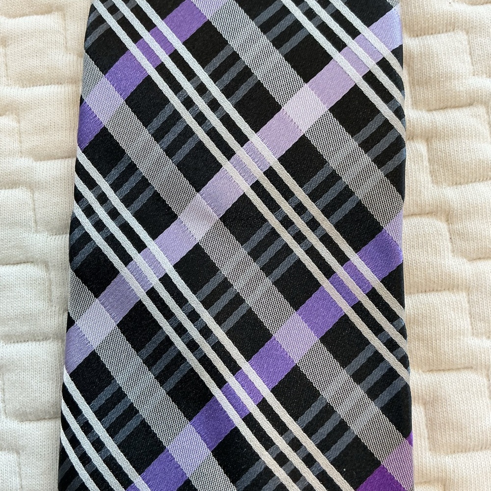 NWOT Sean John Silk Plaid Necktie Easter Silver Black Purple 56”